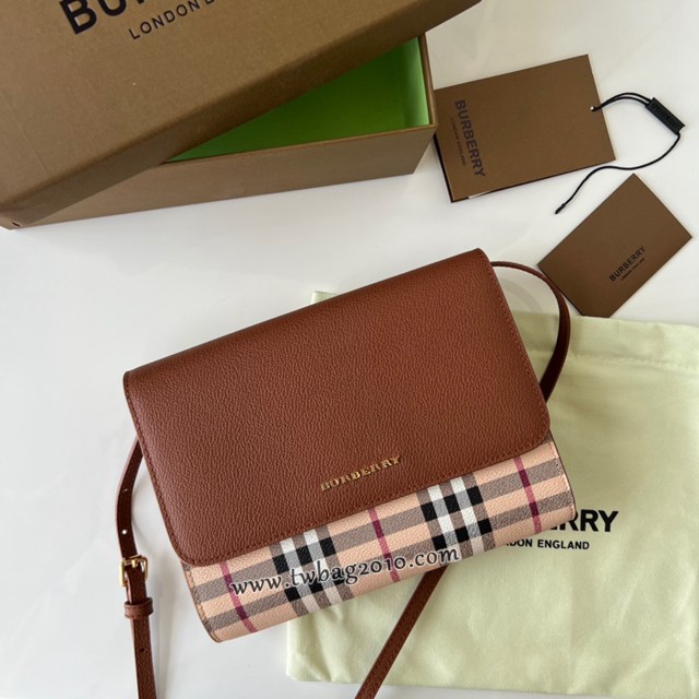 Burberry專門店新款格紋拼皮革斜背包 巴寶莉女款休閒小肩包手包 yxb1051